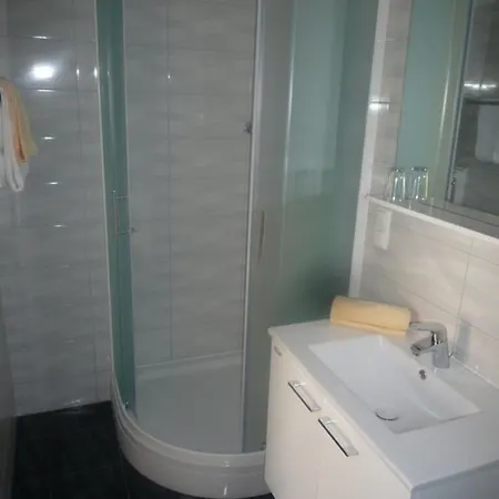 Resindenz Benni Mit Beheiztem Grossem Pool Apartment *