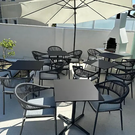 Apartment Resindenz Benni Mit Beheiztem Grossem Pool Medulin
